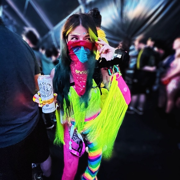 Rainbow Rolita Couture Fit - Picture 8 of 10